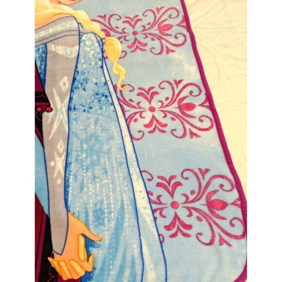 Disney 2017 Frozen Elsa and Anna Plush Fleece Blanket 62X45 - Picture 5 of 10